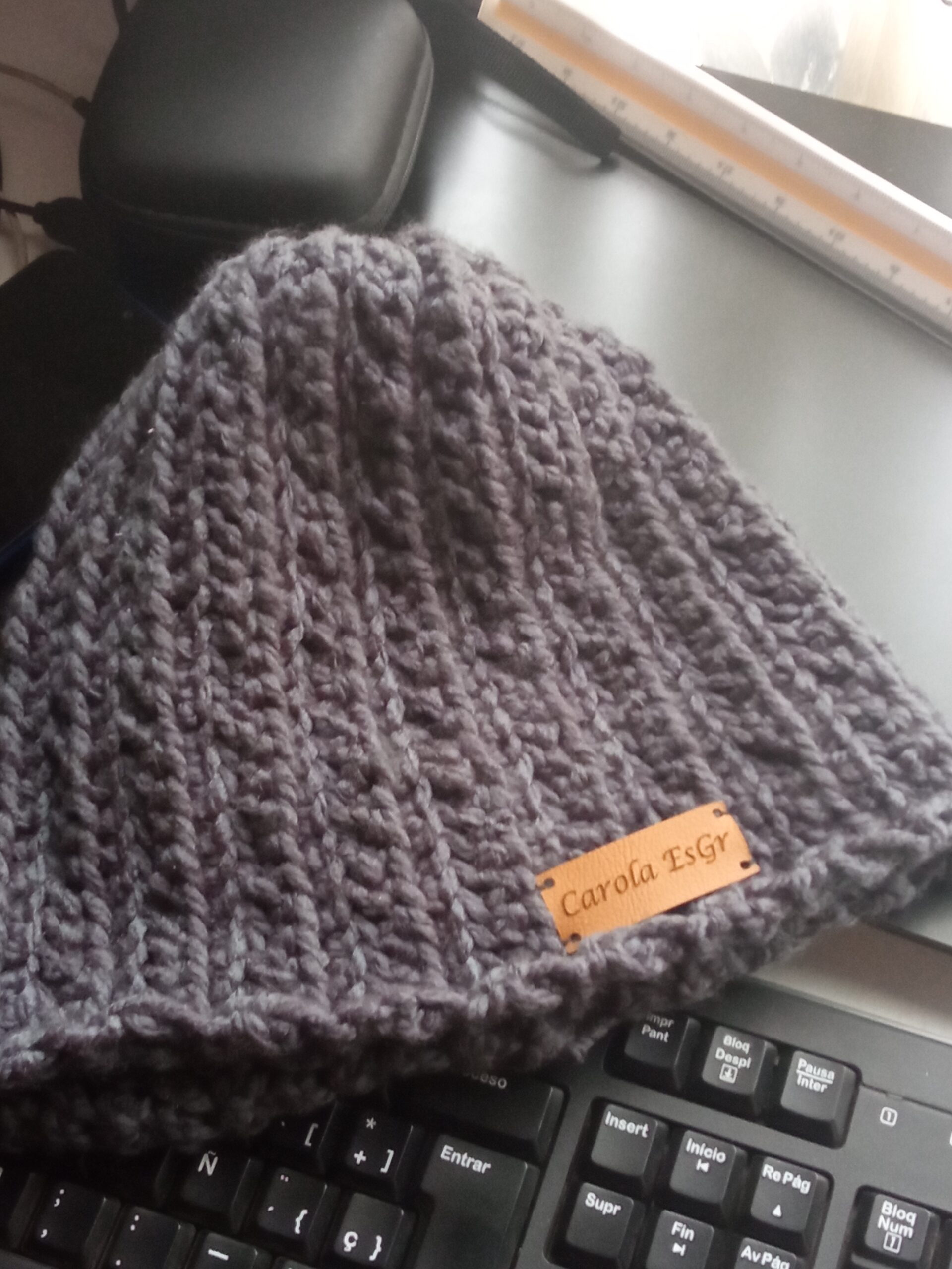 Gorro tejido a mano