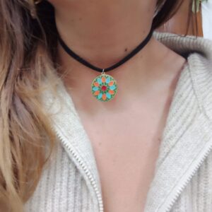 Choker Flor Circular de Energía.